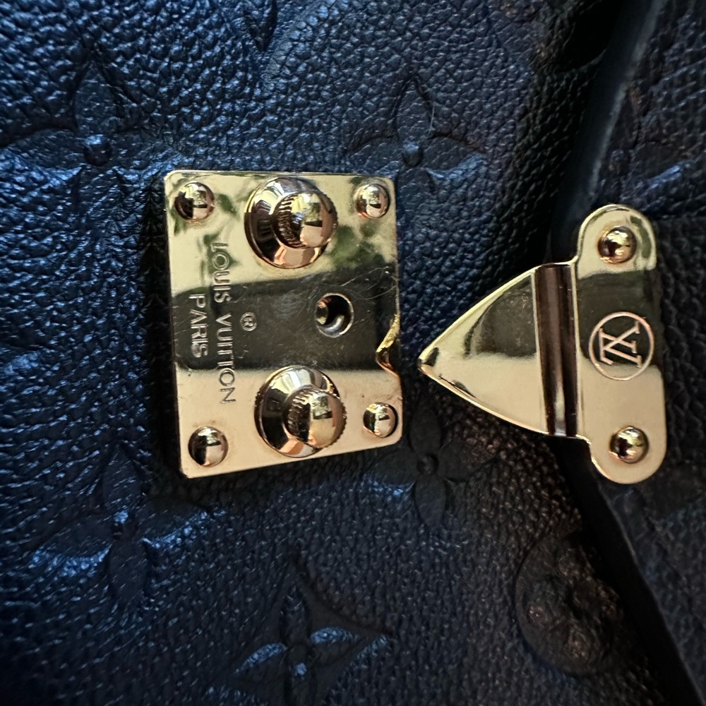 Louis Vuitton Black Pochette Métis Monogram Crossbody Bag - Picture 2 of 5